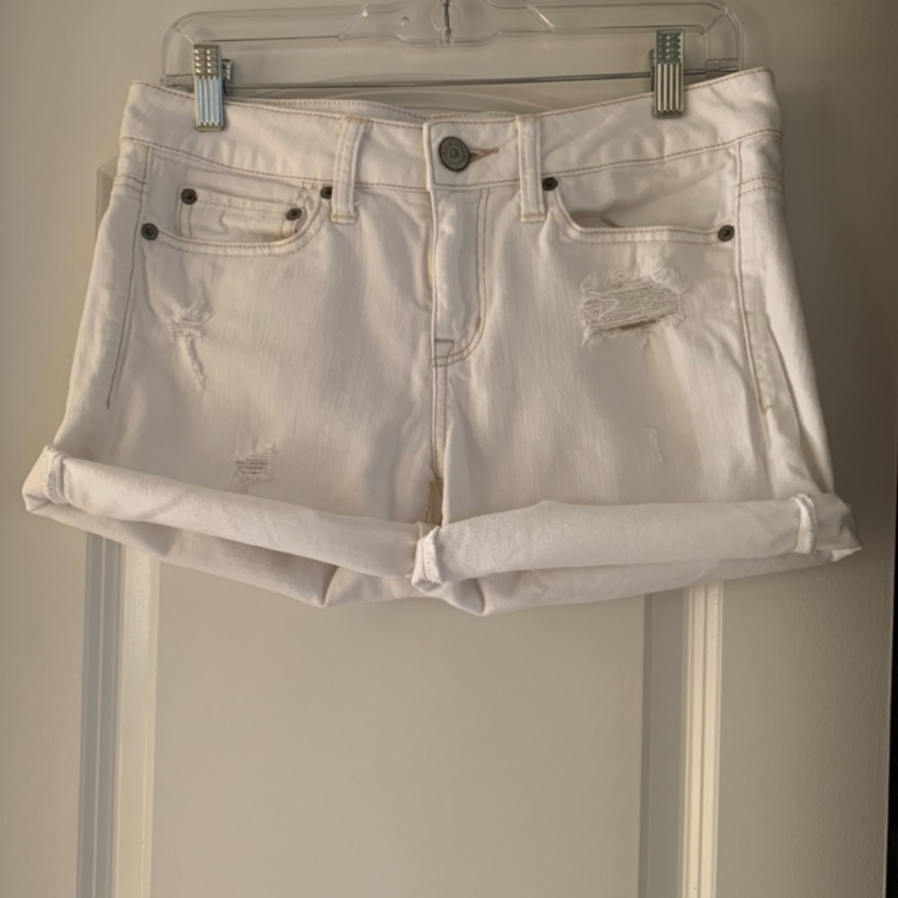 American eagle off white jean shorts!